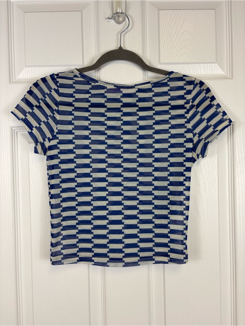 Lisa says Gah blue and white sheer mesh crop top sz sm